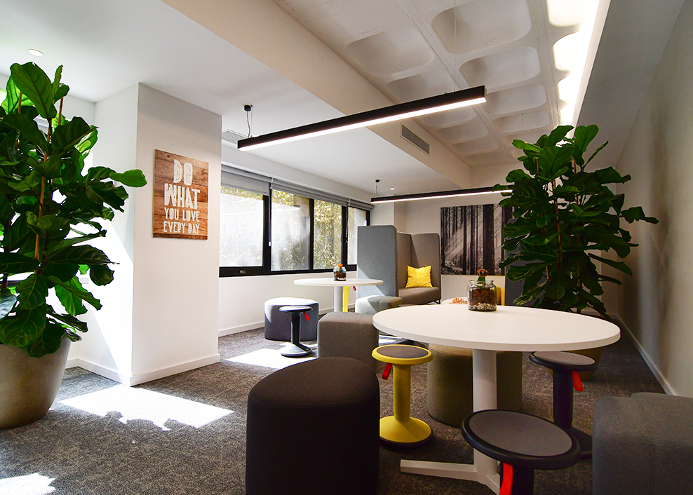 Carousel Image - Portugal Case Story - INSCALE office
